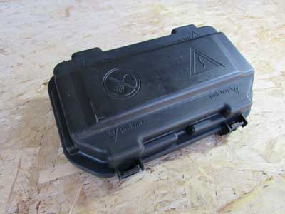 BMW Power Distribution Fuse Box Cover Lid 61149224872 F22 F30 F32 2, 3, 4 Series
